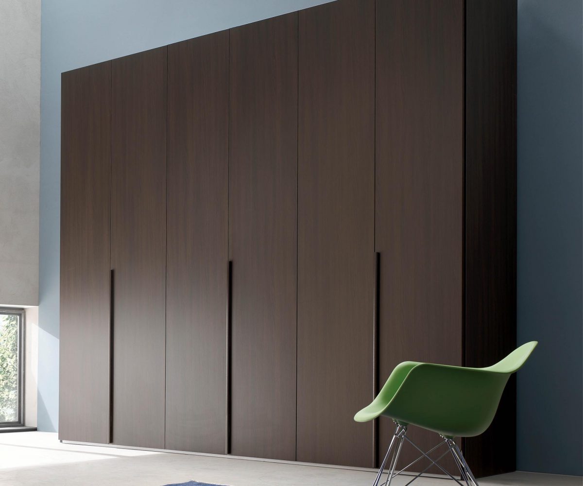 italian-furniture-contemporary-hinged-door-wardrobe-closet-wall-cabinet-for-bedroom-by-maronese